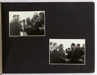 [Photo Album]: North Vietnamese Diplomatic Presentation Album "Doan Dai bieu Chinh Phu nuoc cong hai Tiep Khac" [Delegation from the Government of Czechoslovakia]