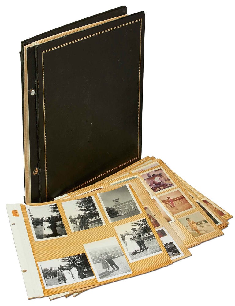 AMERICANA, FAMILY PHOTO COLLECTION. SILVER PRINT PHOTO ALBUM PAGES. 1950s.