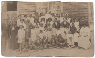 Item #439010 [Photograph]: Students of Piney Pond School, La Crosse, Virginia 1914