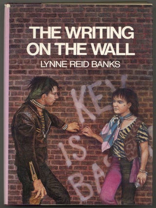 Item #599234 The Writing on the Wall. Lynne Reid BANKS