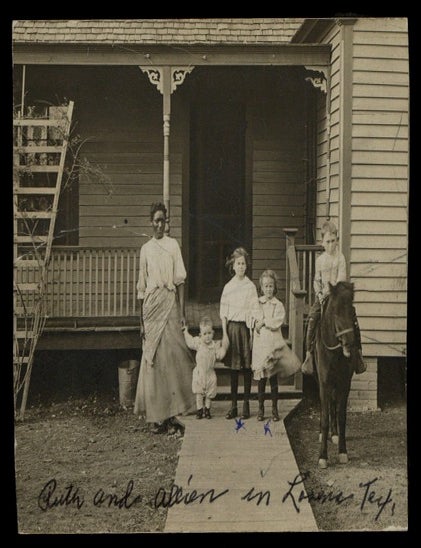 Item #622173 [Snapshot]: Four Children with African-American Caretaker in Lorena, Texas